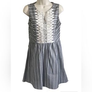 🌸Xhilaration Sleeveless Dress - Medium